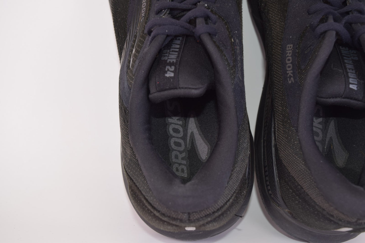 Brooks Men Adrenaline GTS 24 1104371D020 Black Running Shoes Sneakers Size 11 D