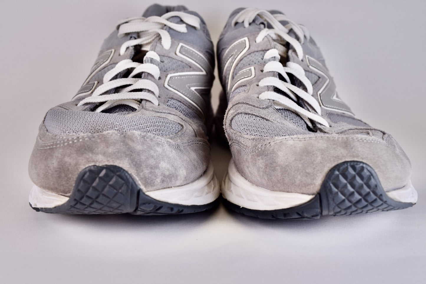 New Balance Men 795v1 ME795GW1 Gray Running Shoes Sneakers Size 12 D