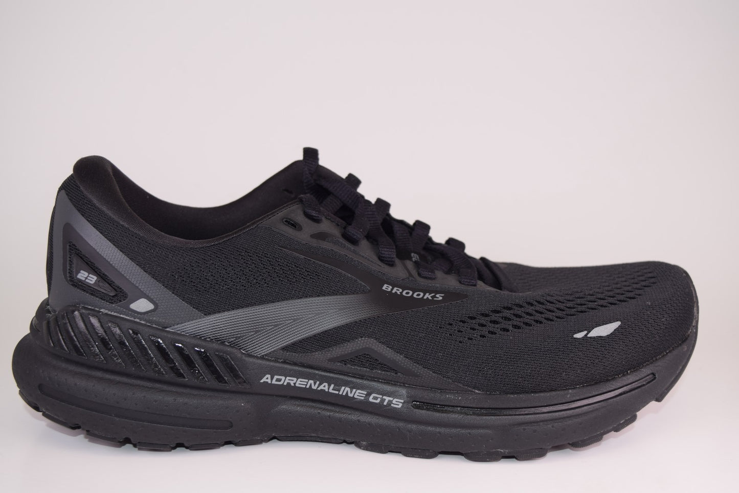 Brooks Women Adrenaline GTS 23 1203811B020 Black Running Shoes Size 10.5 B