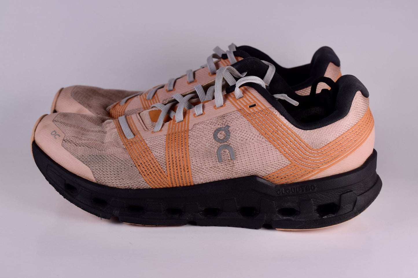 On Women Cloudgo 55.98622 Orange Running Shoes Sneakers Size 9.5