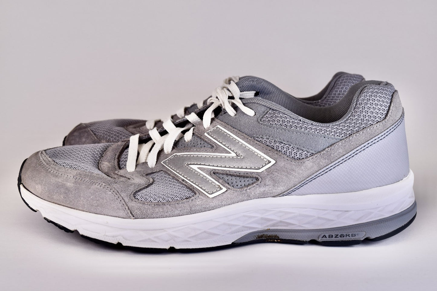 New Balance Men 795v1 ME795GW1 Gray Running Shoes Sneakers Size 12 D