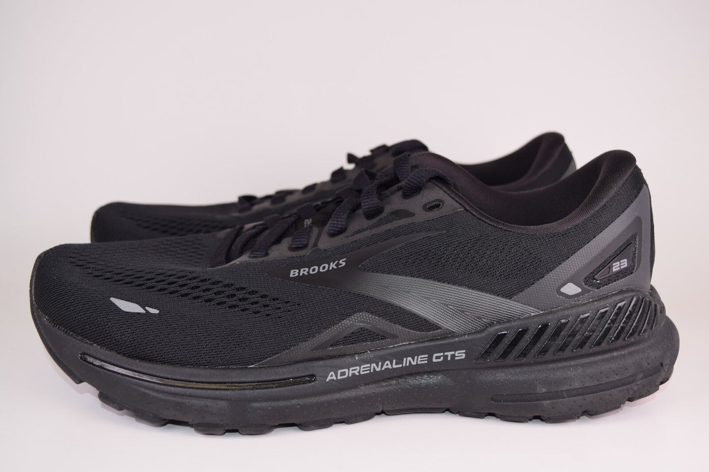 Brooks Women Adrenaline GTS 23 1203811B020 Black Running Shoes Sneakers Size 9 B