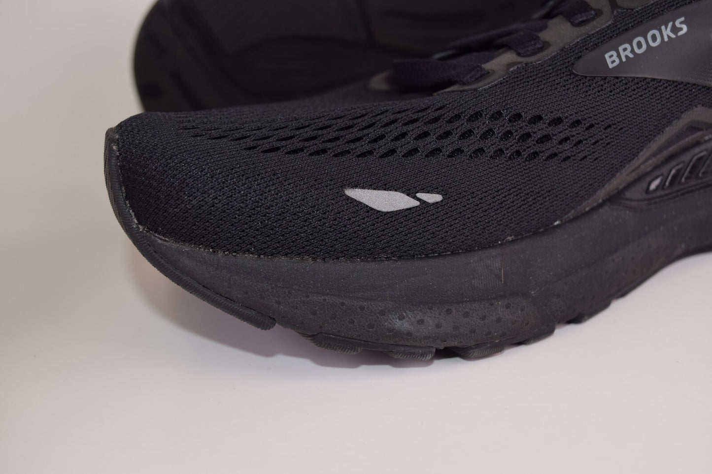 Brooks Women Adrenaline GTS 23 1203811B020 Black Running Shoes Sneakers Size 9 B