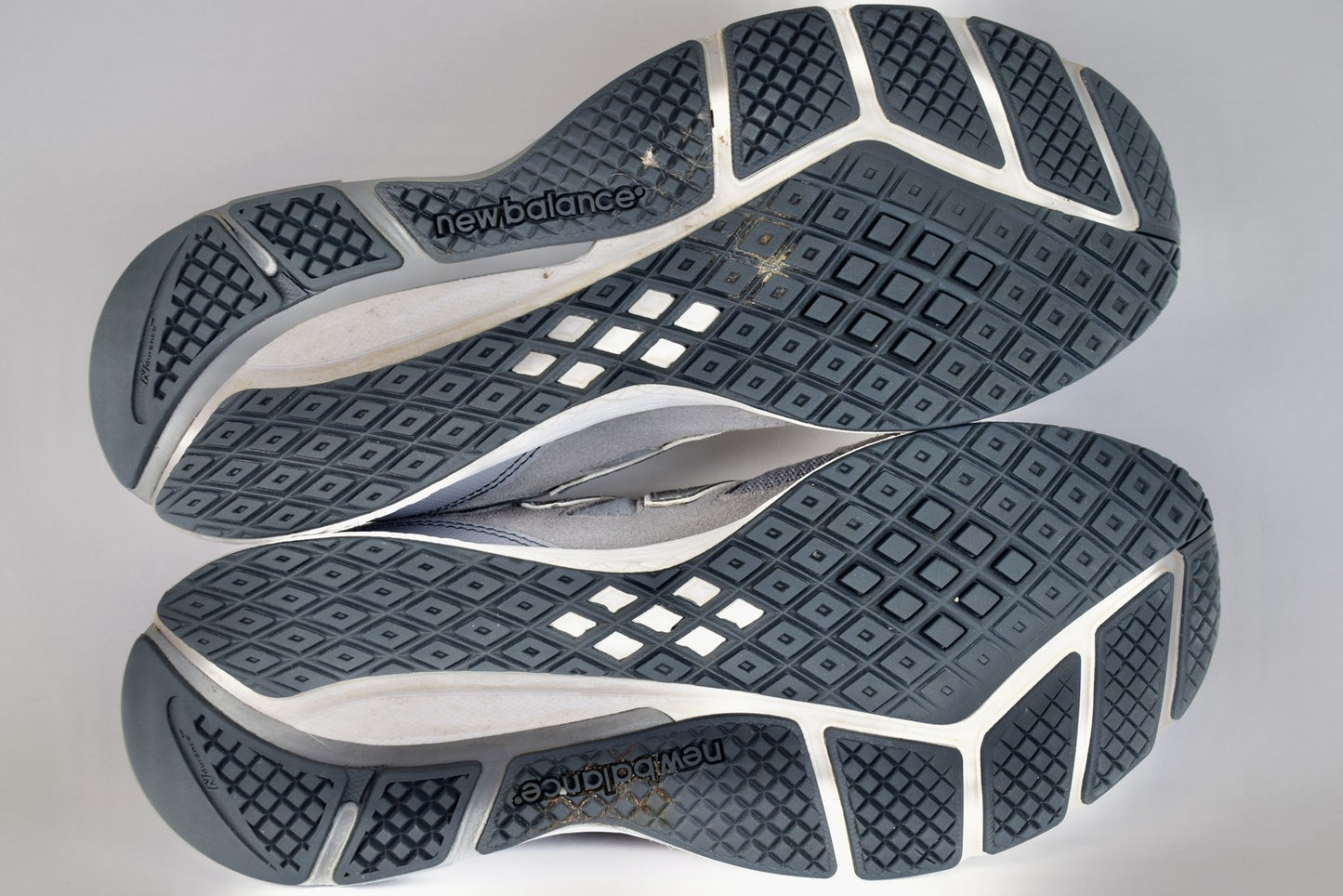 New Balance Men 795v1 ME795GW1 Gray Running Shoes Sneakers Size 12 D