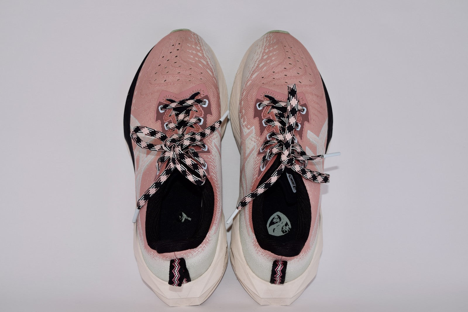 ASICS Women Novablast 4 Trail 1012B654 Pink Running Shoes Sneakers Size 7.5