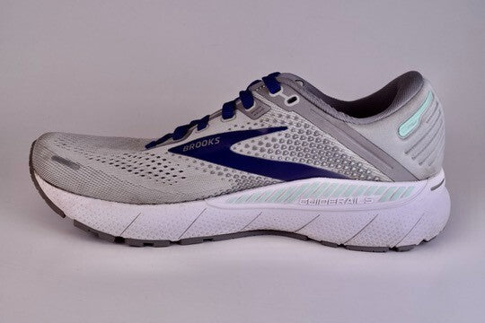 Brooks Womens Adrenaline GTS 22 1203531B045 Gray Running Shoes Sneakers Size 9 B