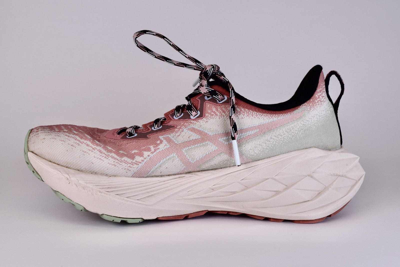 ASICS Women Novablast 4 Trail 1012B654 Pink Running Shoes Sneakers Size 7.5