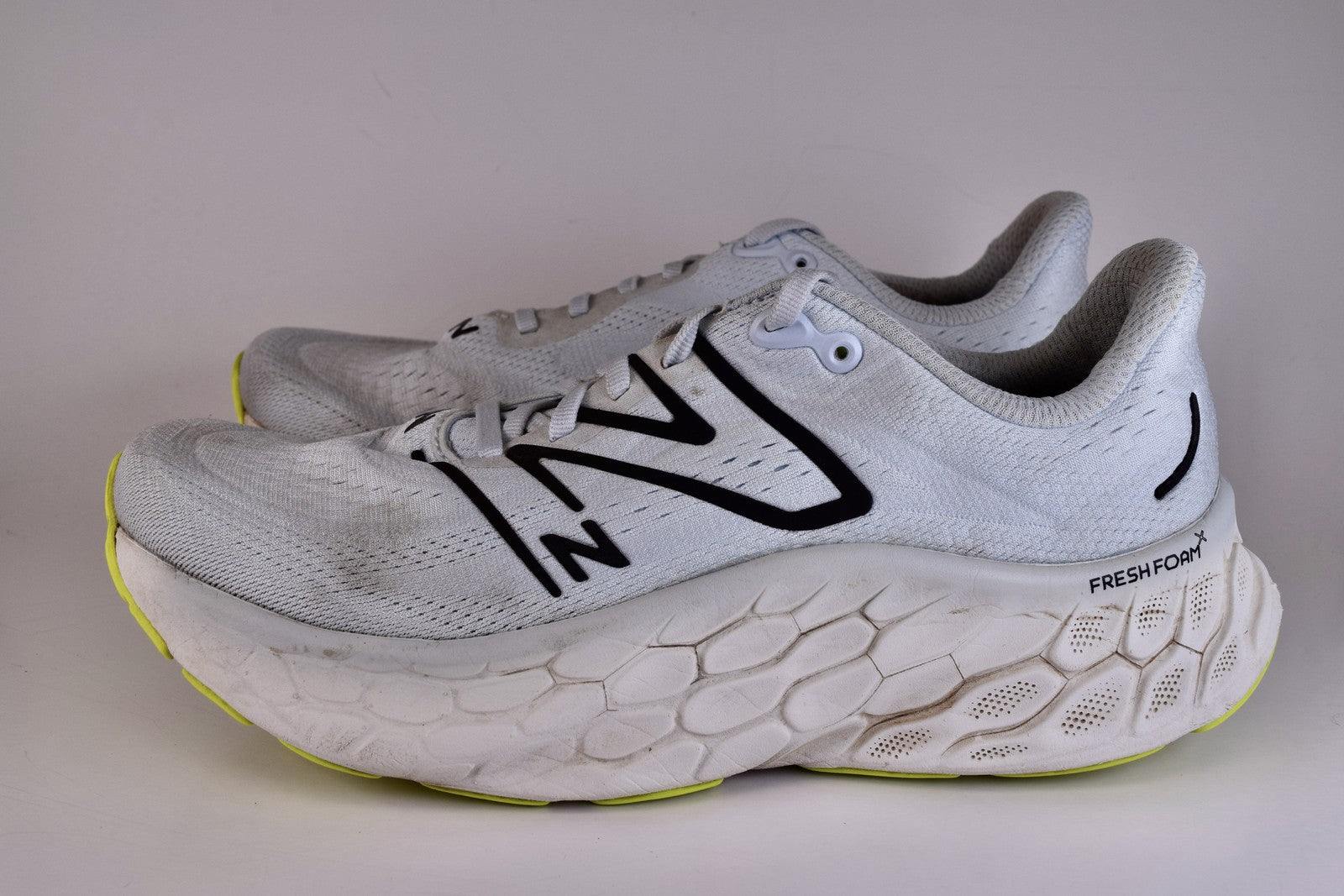 New Balance Women Fresh Foam More v4 WMORCR4 Gray Running Shoes Size 10 B