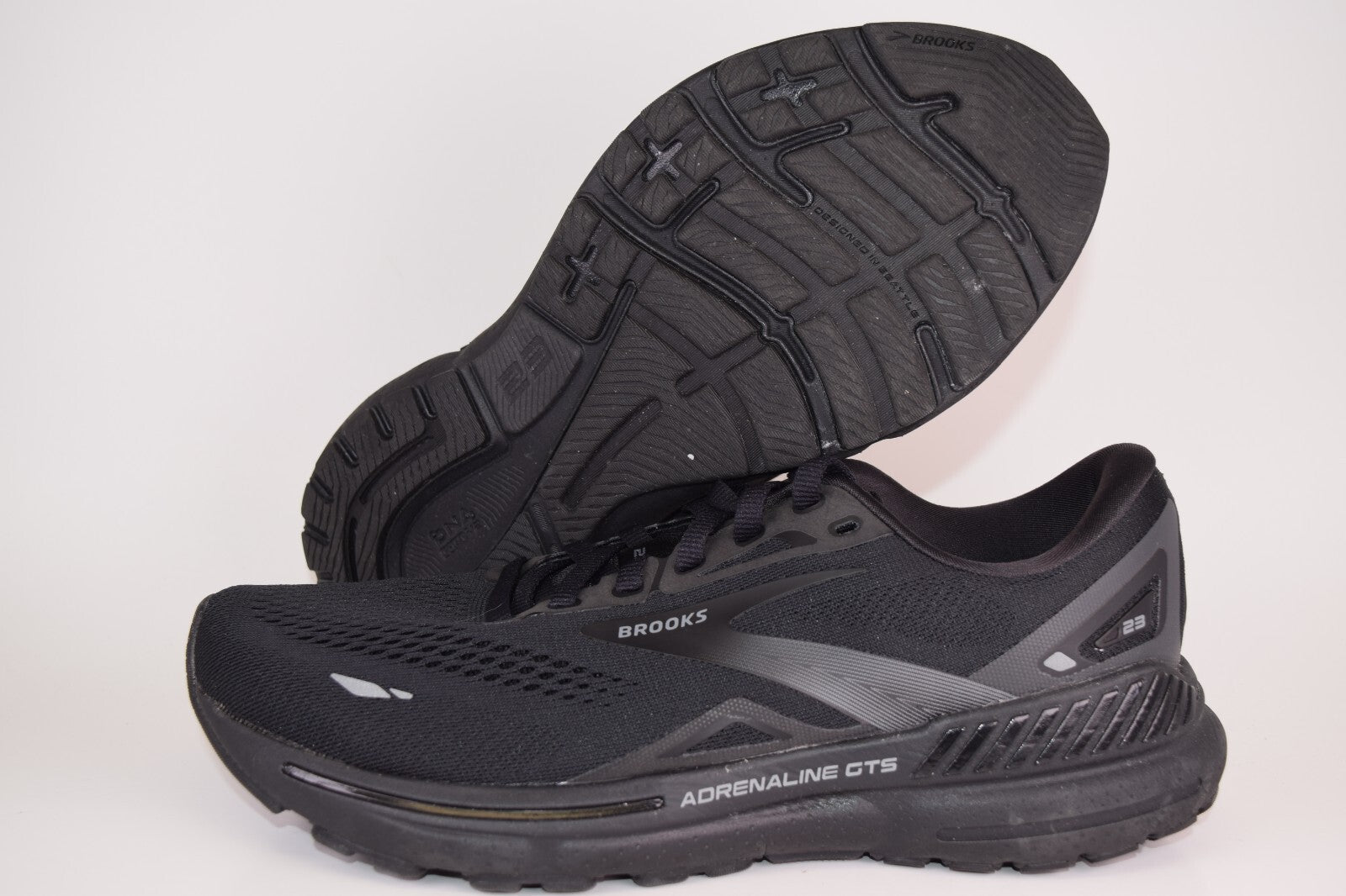 Brooks Women Adrenaline GTS 23 1203811B020 Black Running Shoes Sneakers Size 9 B