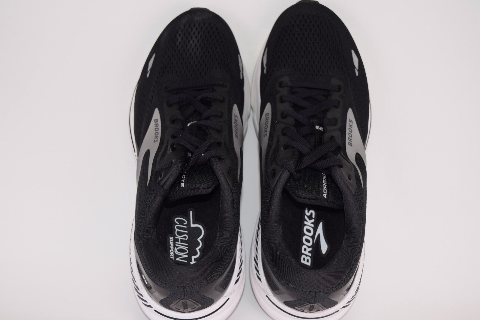 Brooks Women Adrenaline GTS 23 1203811D004 Black Running Shoes Size 11.5 D