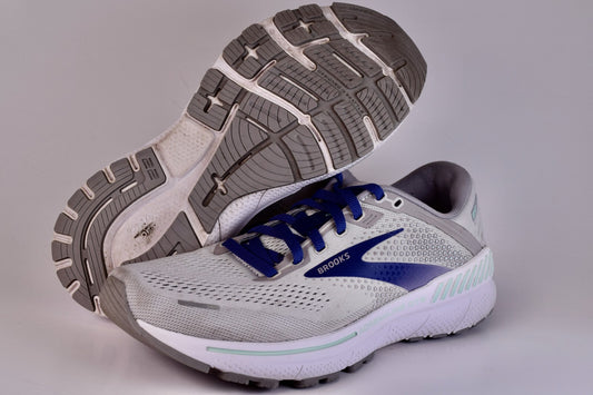 Brooks Womens Adrenaline GTS 22 1203531B045 Gray Running Shoes Sneakers Size 9 B