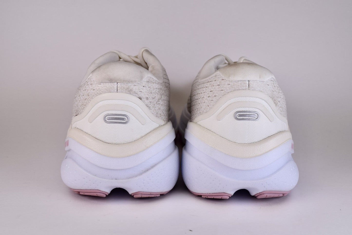 Brooks Women Ghost Max 2 1204201B190 Beige Running Shoes Sneakers Size 9.5 B