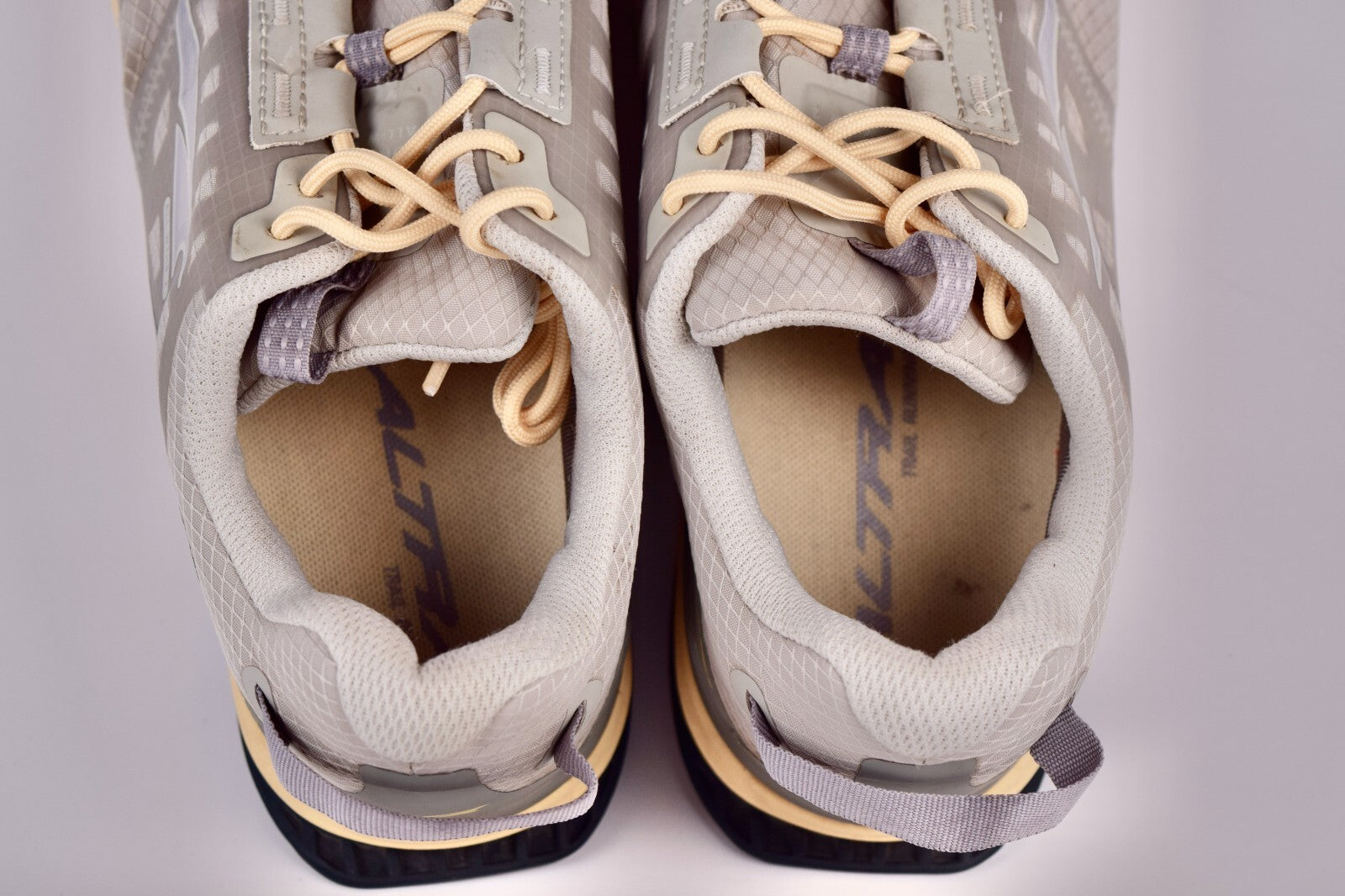 Altra Womens Lone Peak All WTHR Low 2 AL0A7R7I280 Gray Running Shoe Sneaker 10.5