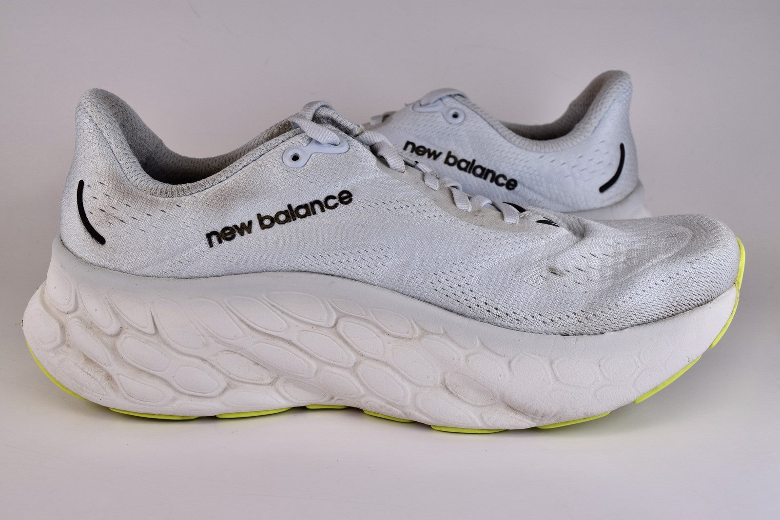 New Balance Women Fresh Foam More v4 WMORCR4 Gray Running Shoes Size 10 B