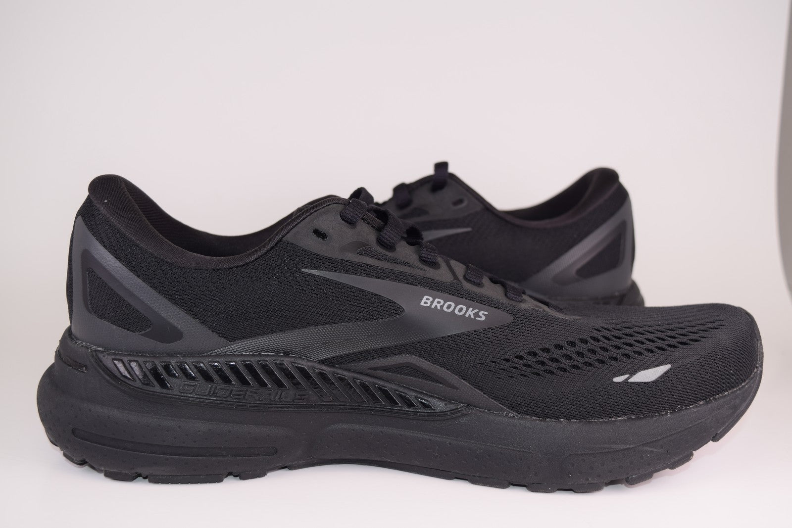 Brooks Women Adrenaline GTS 23 1203811B020 Black Running Shoes Size 10.5 B