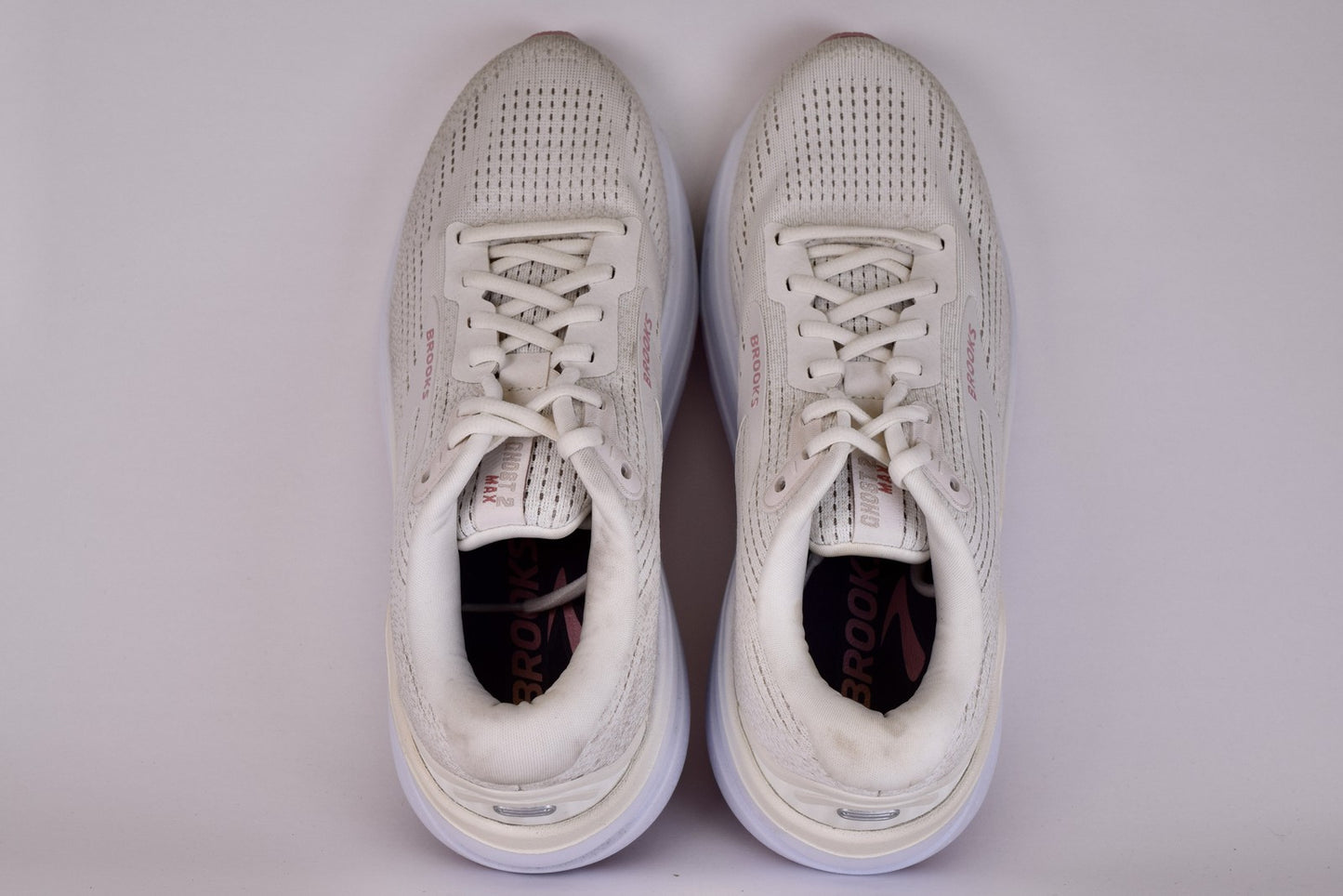Brooks Women Ghost Max 2 1204201B190 Beige Running Shoes Sneakers Size 9.5 B