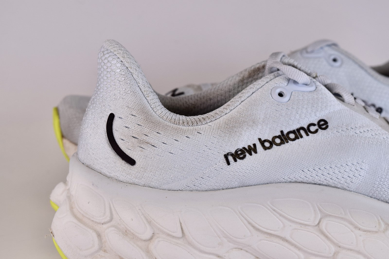 New Balance Women Fresh Foam More v4 WMORCR4 Gray Running Shoes Size 10 B