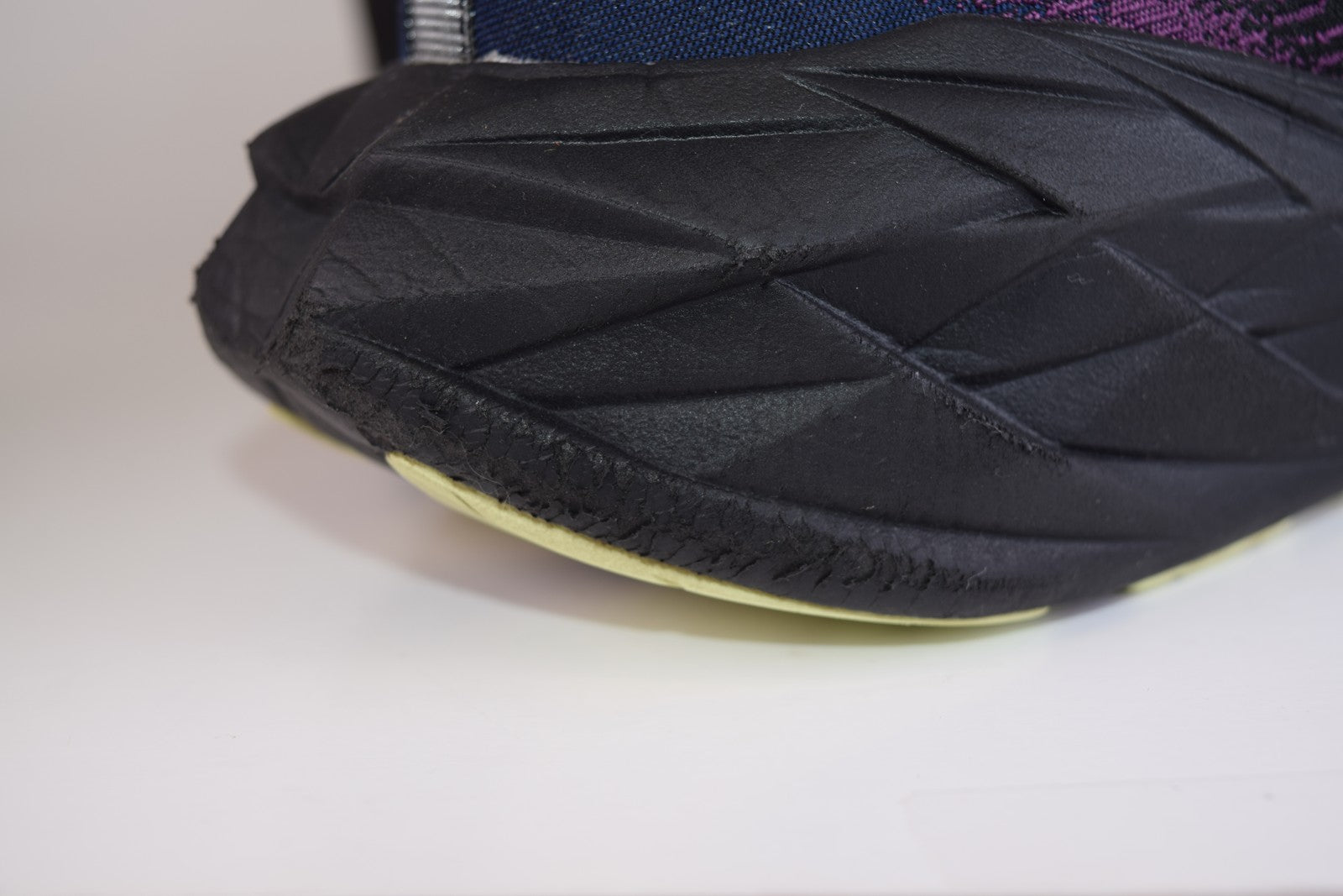 ASICS Women Novablast 4 1012B510 Black Running Shoes Sneakers Size 10