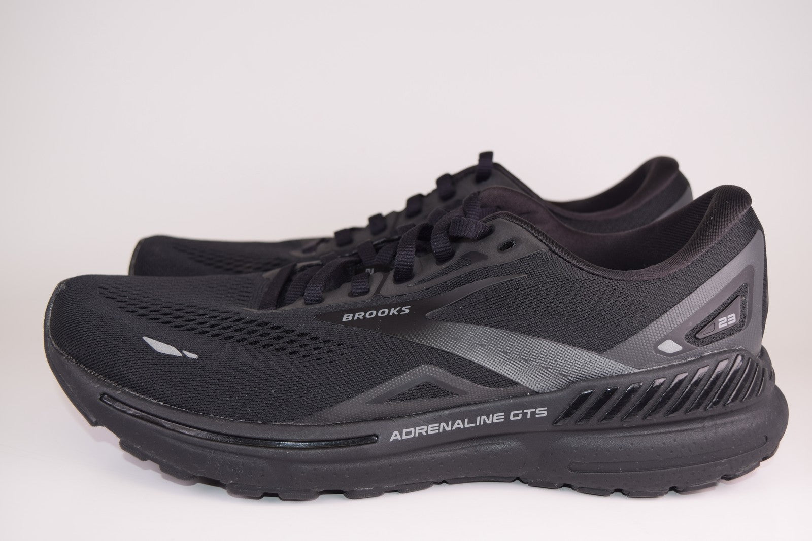 Brooks Women Adrenaline GTS 23 1203811B020 Black Running Shoes Size 10.5 B