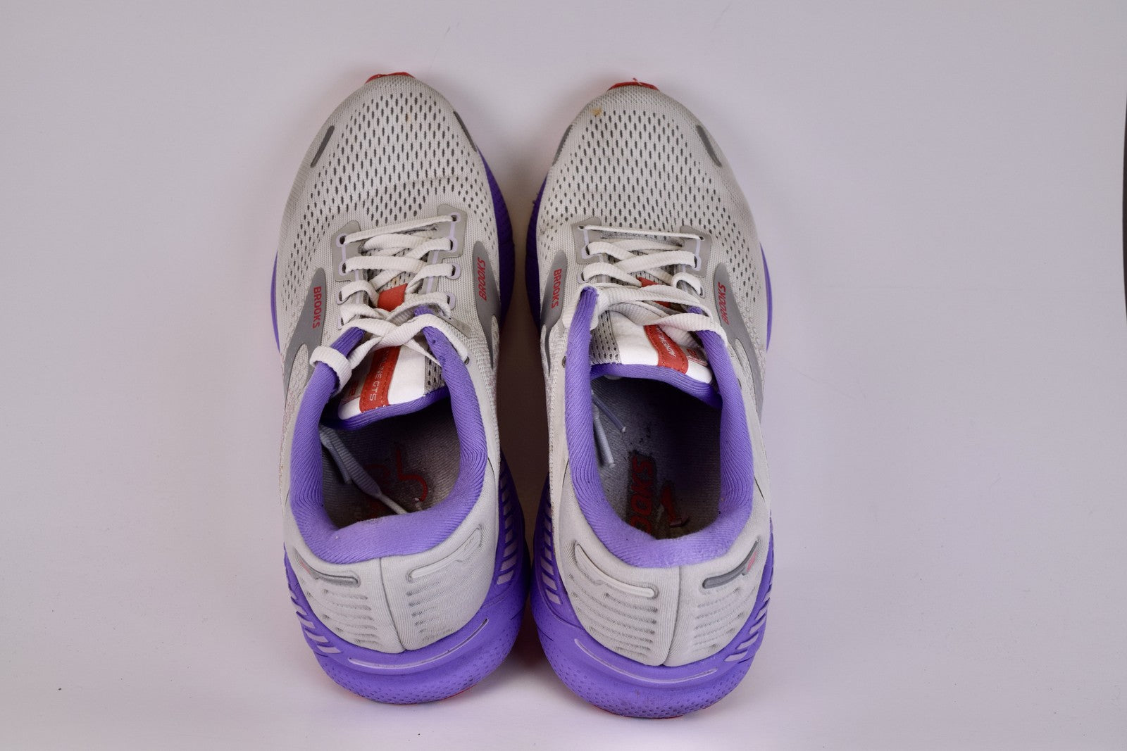 Brooks Women Adrenaline GTS 23 1203531B105 Gray Running Shoes Size 8.5 B