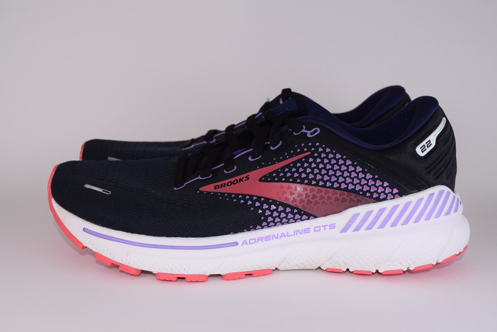 Brooks Women Adrenaline GTS 22 1203531B080 Black Running Shoes Size 10 B