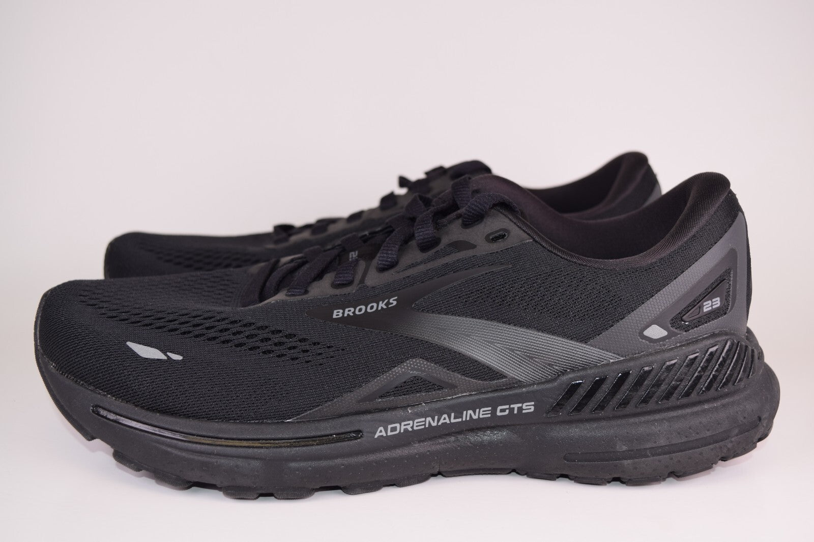 Brooks Women Adrenaline GTS 23 1203811B020 Black Running Shoes Sneakers Size 9 B