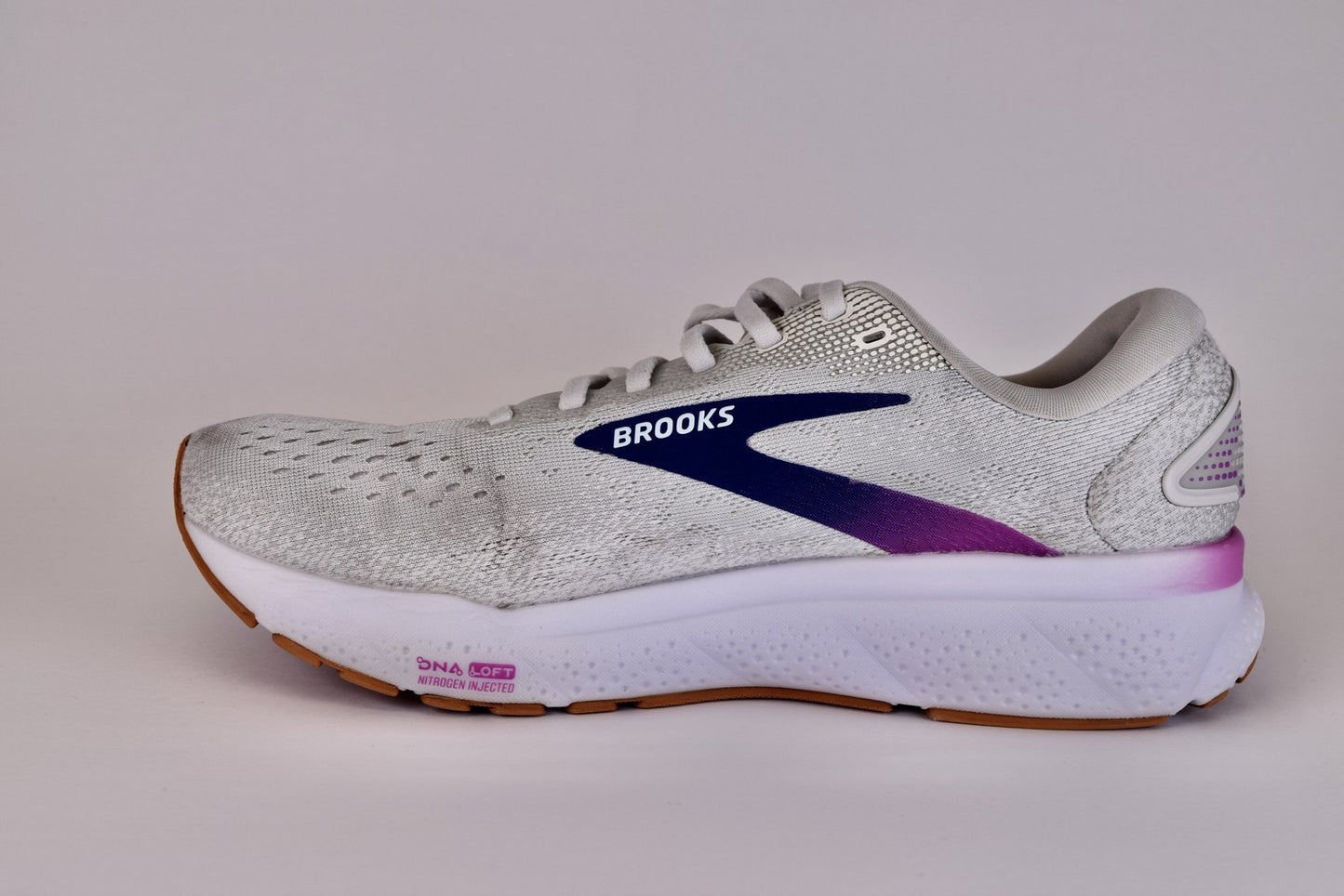Brooks Women Ghost 16 1204071B175 Gray Running Shoes Sneakers Size 9.5 B