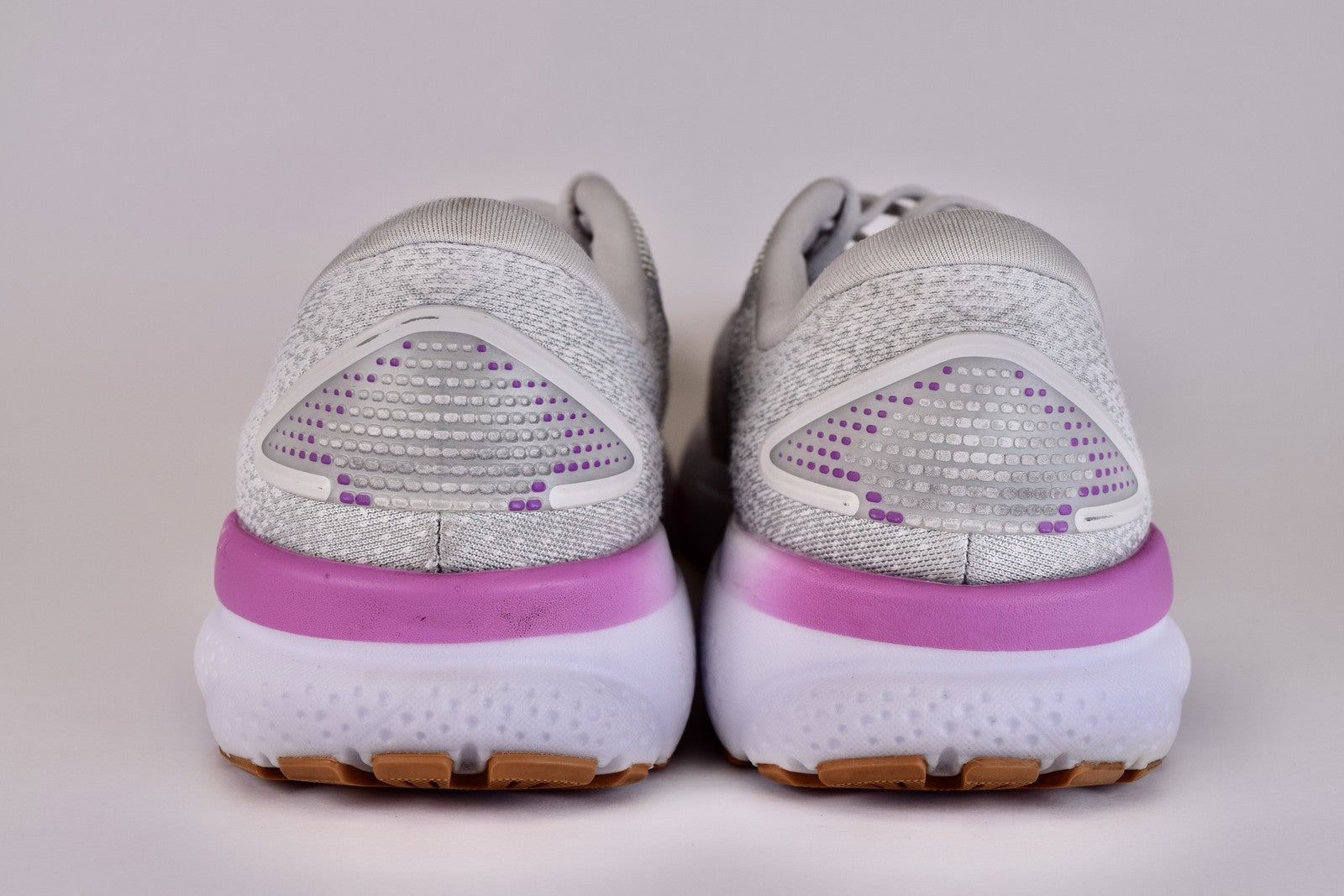Brooks Women Ghost 16 1204071B175 Gray Running Shoes Sneakers Size 9.5 B