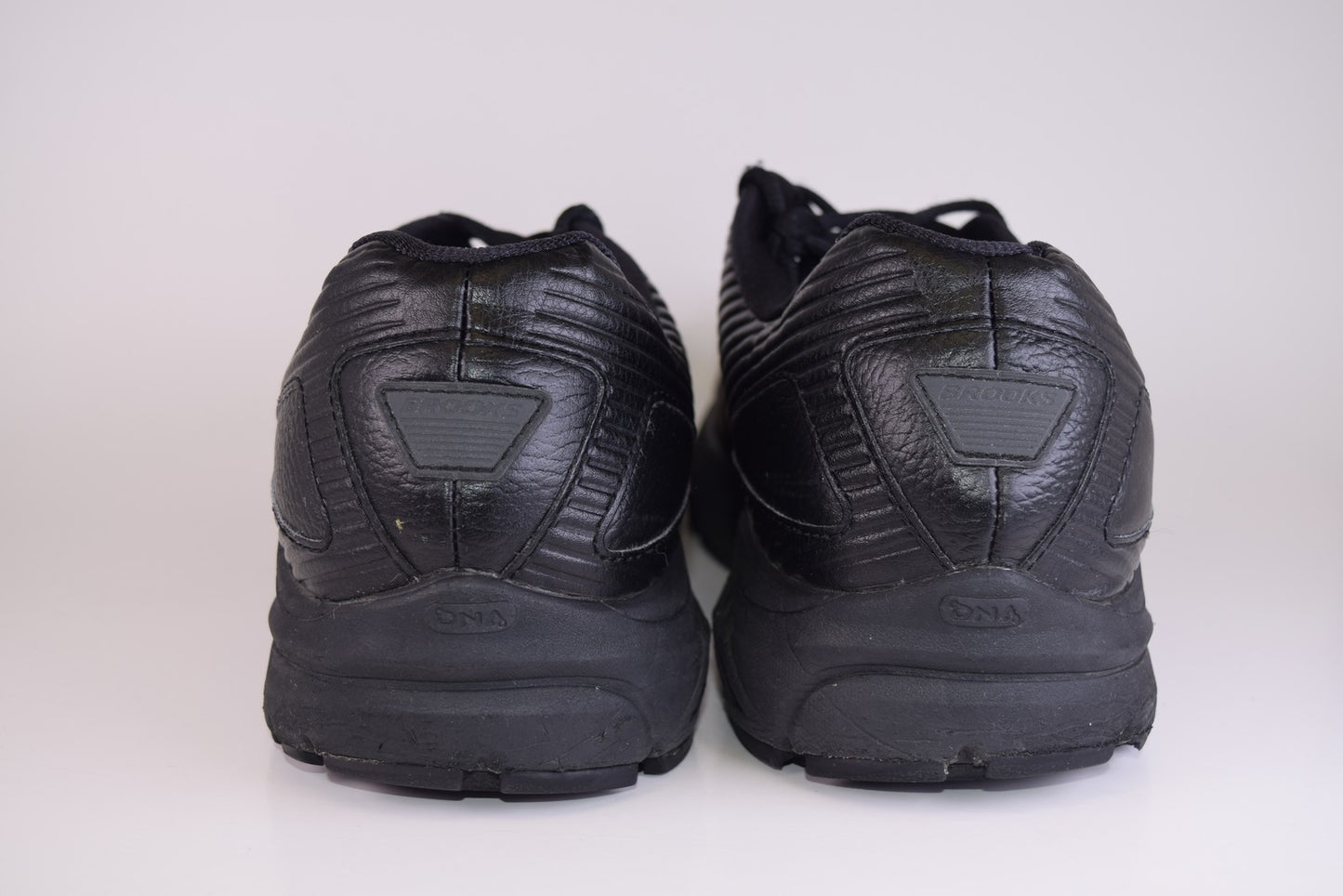 Brooks Women Addiction Walker 2 1203071D072 Black Running Shoes Size 12 D