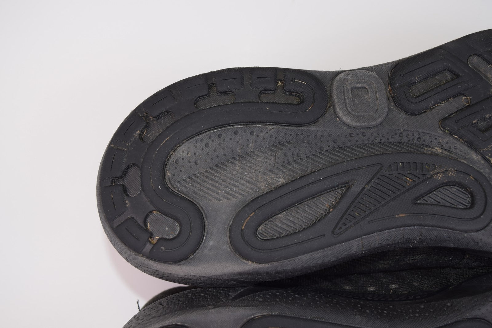 Brooks Men Adrenaline GTS 24 1104371D020 Black Running Shoes Sneakers Size 11 D