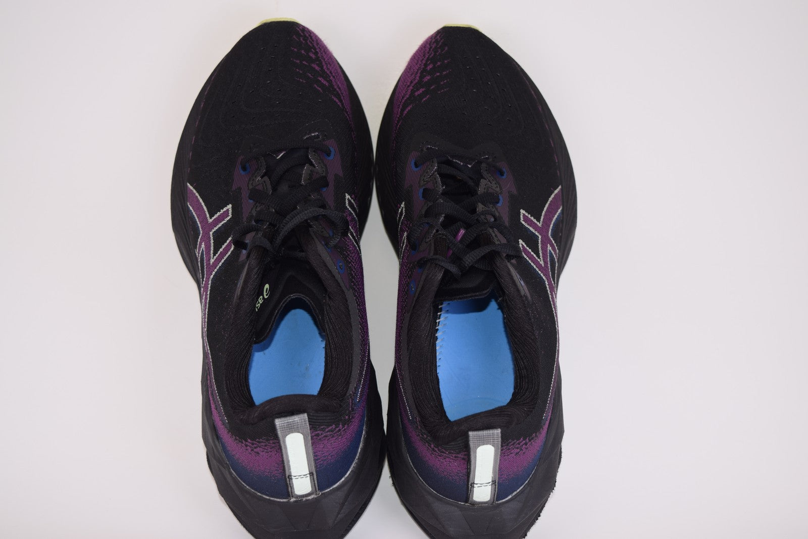ASICS Women Novablast 4 1012B510 Black Running Shoes Sneakers Size 10
